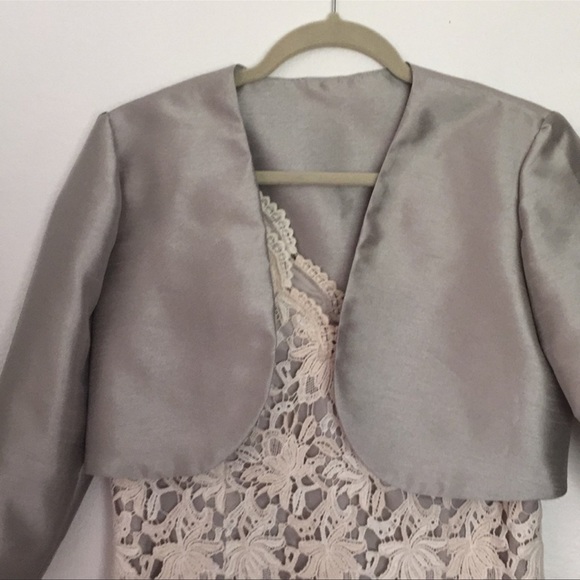 Beautiful Dress! Like New! - Picture 5 of 7